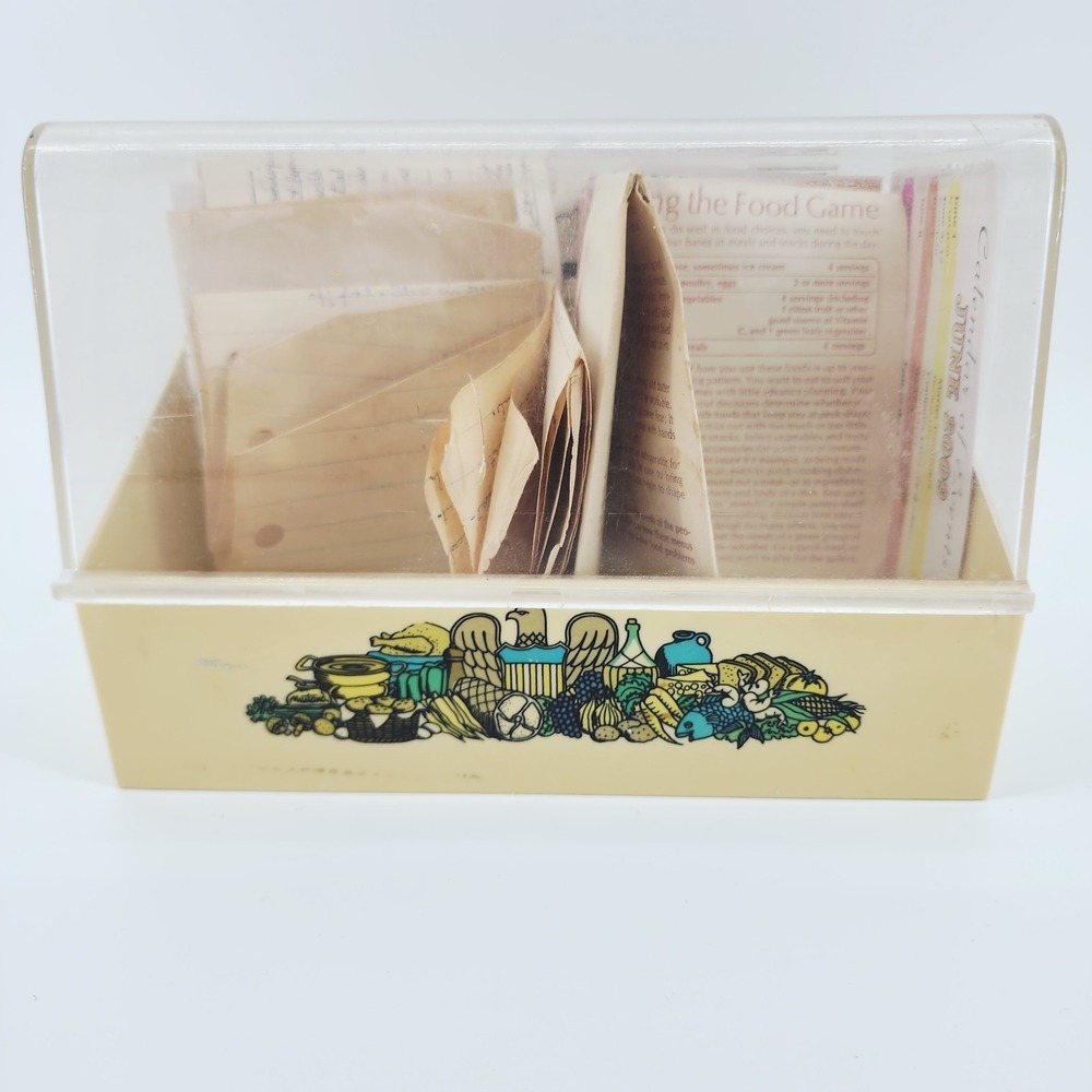 Vintage 1970s Cream Recipe Box Made in USA Handwritten Recipes & Memorabilia MCM